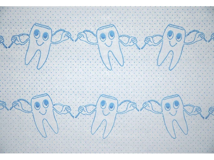 PatientenUmhang Zahn Hellblau, Rolle 80 Blatt Ihr Henry Schein Team