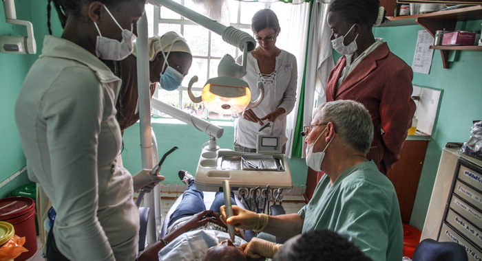 PM-dentists-for-africa-700x380px